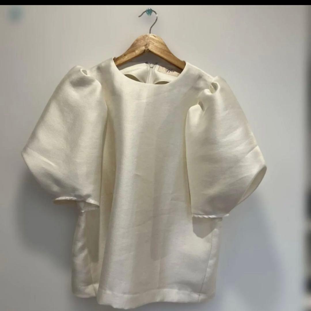 HEVE シアーバブリーブラウス