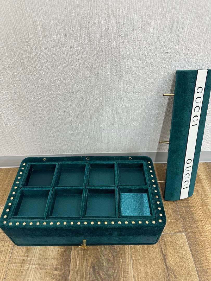 GUCCI アクセサリーケース(元時計陳列什器)