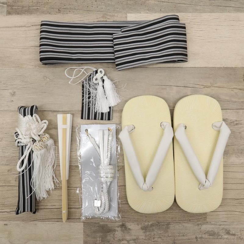 七五三羽織袴セット＊男の子5歳 亀甲に花菱 白黒茶色 着物 化繊 9RC13