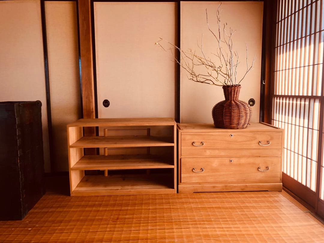 【一点物｜杉無垢材シェルフ】和モダン収納　打ち出し取手付｜アンティーク家具