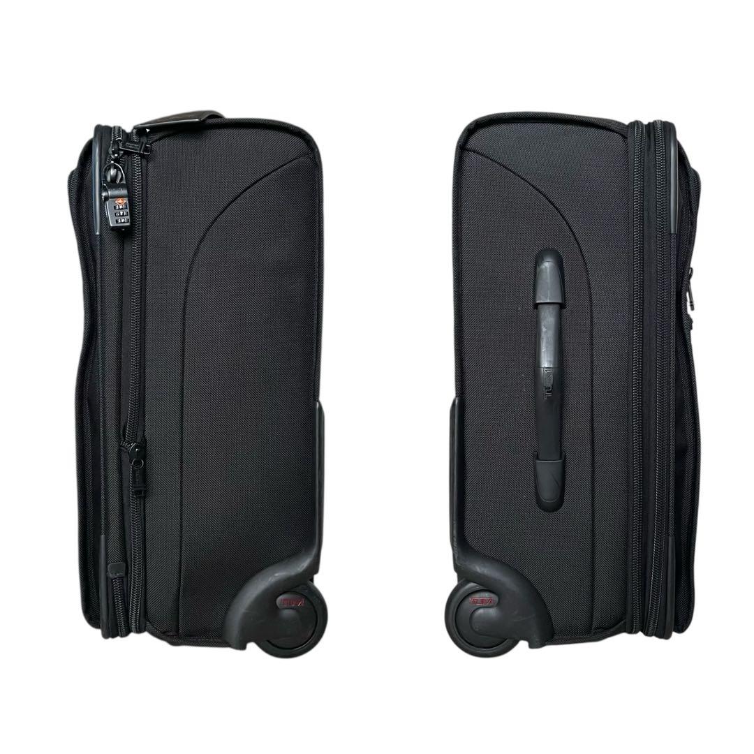 TUMI トゥミ スーツケース キャリーケース バッグ 2輪 ビジネス 旅行 黒