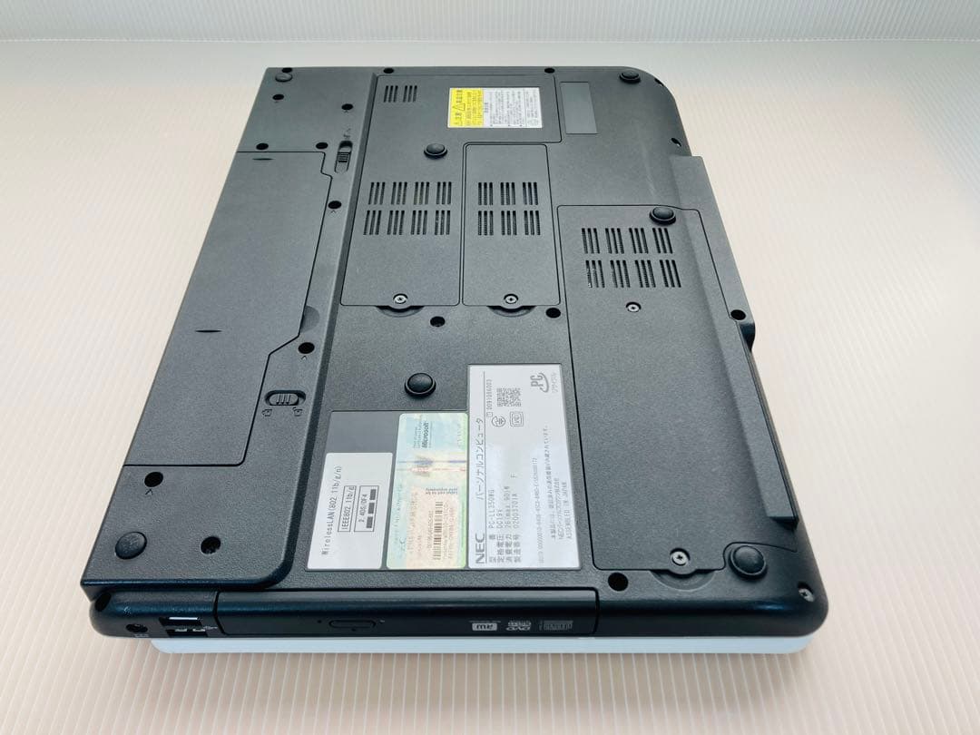 【送料無料】超おすすめ NECスタンダードノートパソコン 人気の白 SSD搭載