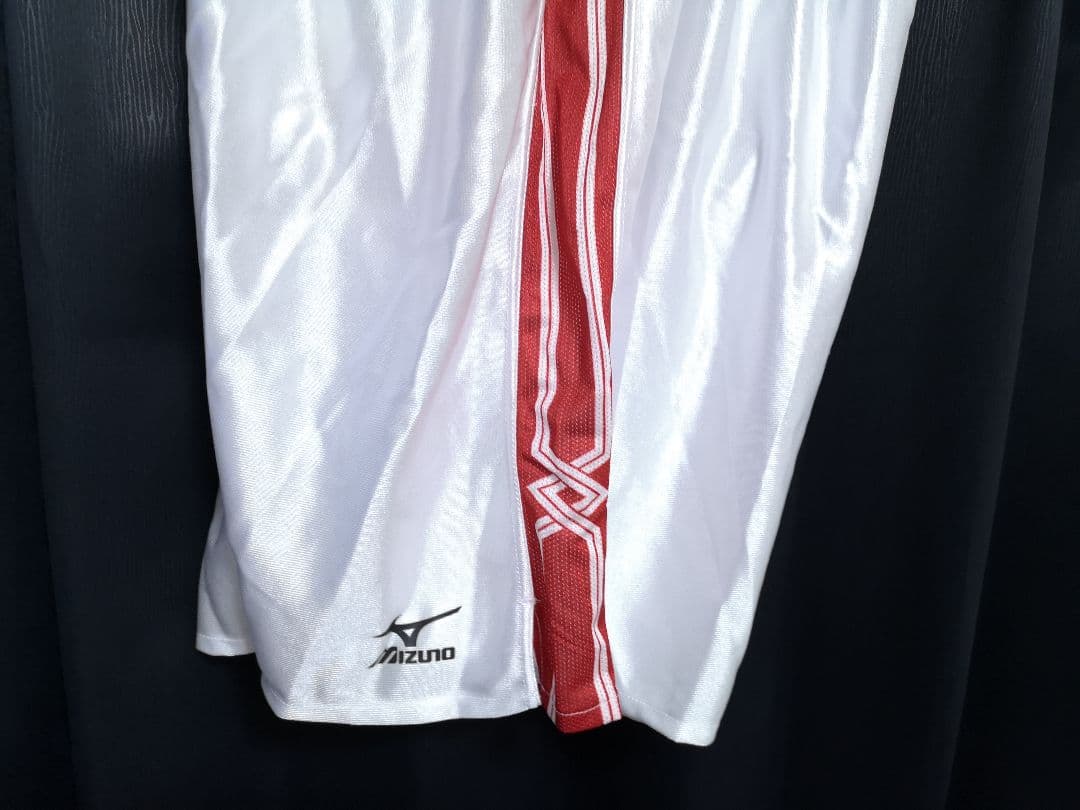 ミズノ　MCライン　サッカーパンツ　光沢ホワイト×レッド　XO