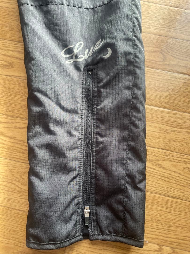 美品⭐︎ルースイソンブラ暖かい上下セット⭐︎Mサッカーフットサル中綿ブラック