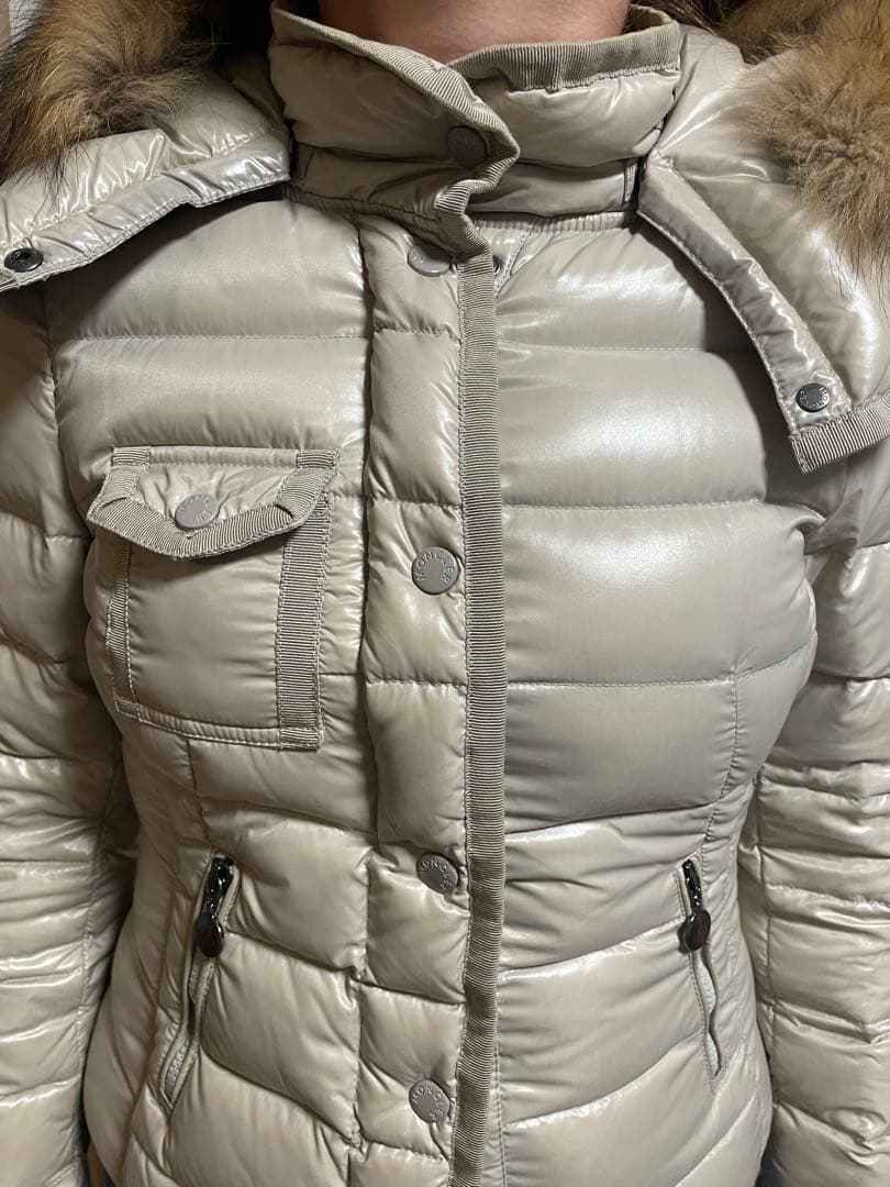 Moncler HERMIFURダウンジャケット ベージュ ファー付き 0サイズ