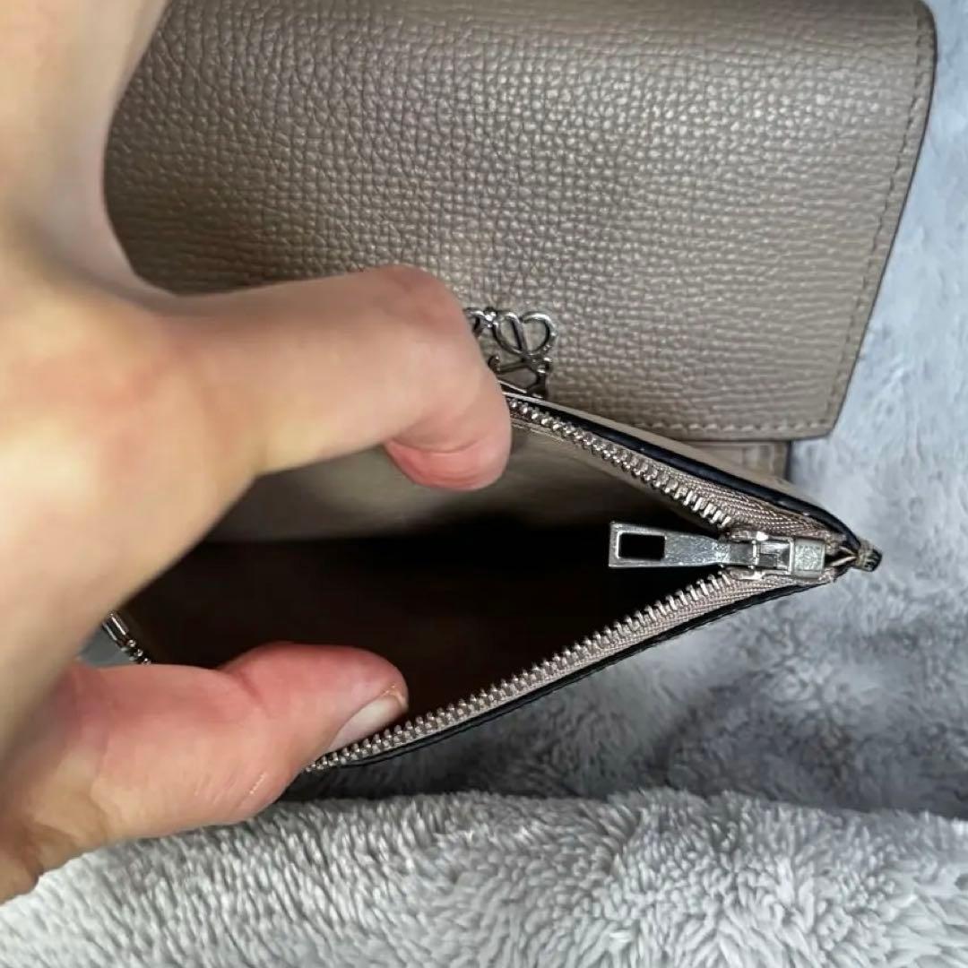 LOEWE アナグラム パーティカル ウォレット