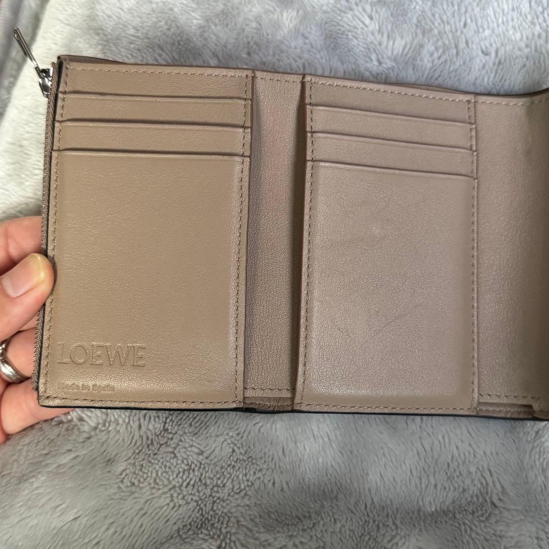 LOEWE アナグラム パーティカル ウォレット