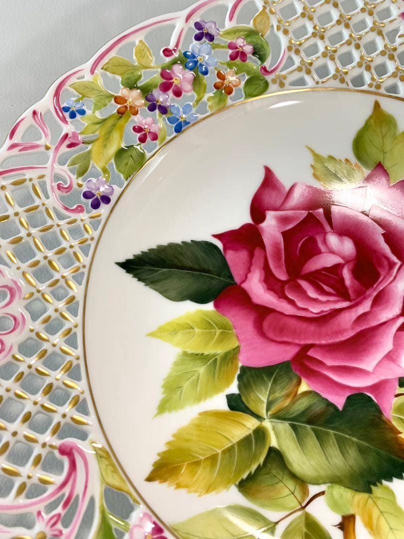 【HEREND】薔薇　プレート　ピアス