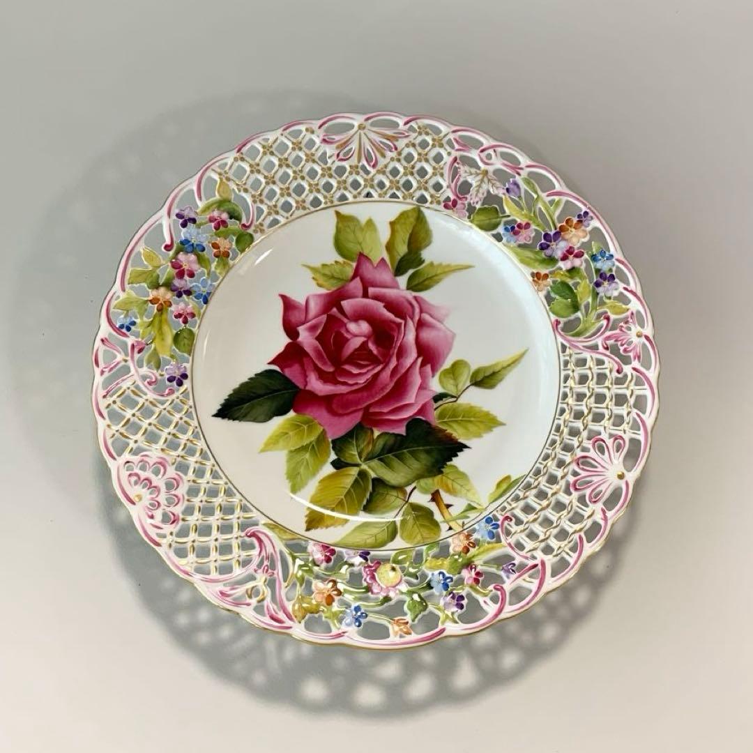 【HEREND】薔薇　プレート　ピアス