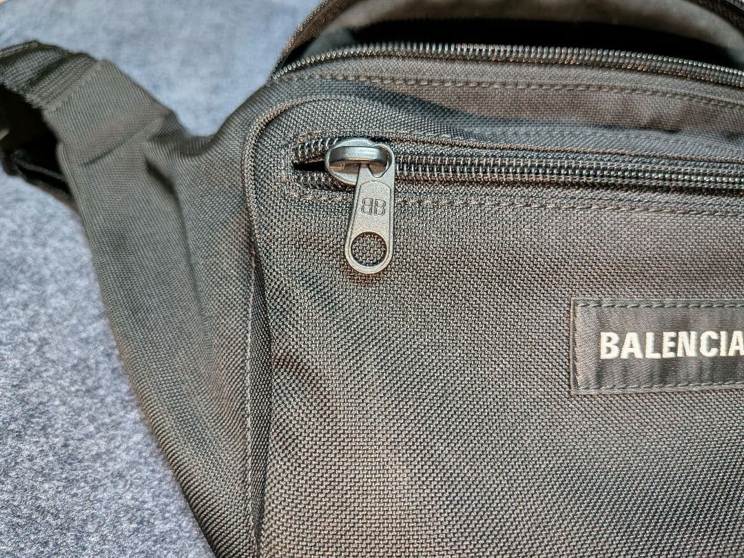 【BALENCIAGA】ナイロンボディバッグ・ウエストポーチ