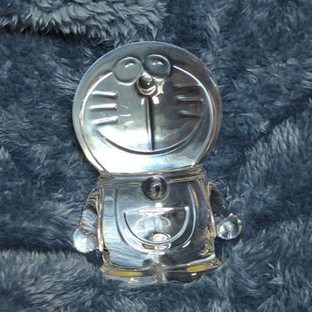 ドラえもん Baccarat　バカラ　クリスタルガラス置物