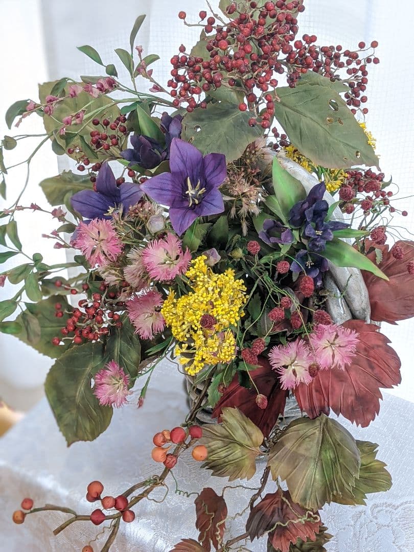 アートフラワー❁秋の花のアレンジメント❁染花布花❁希少価値❁ハンドメイド