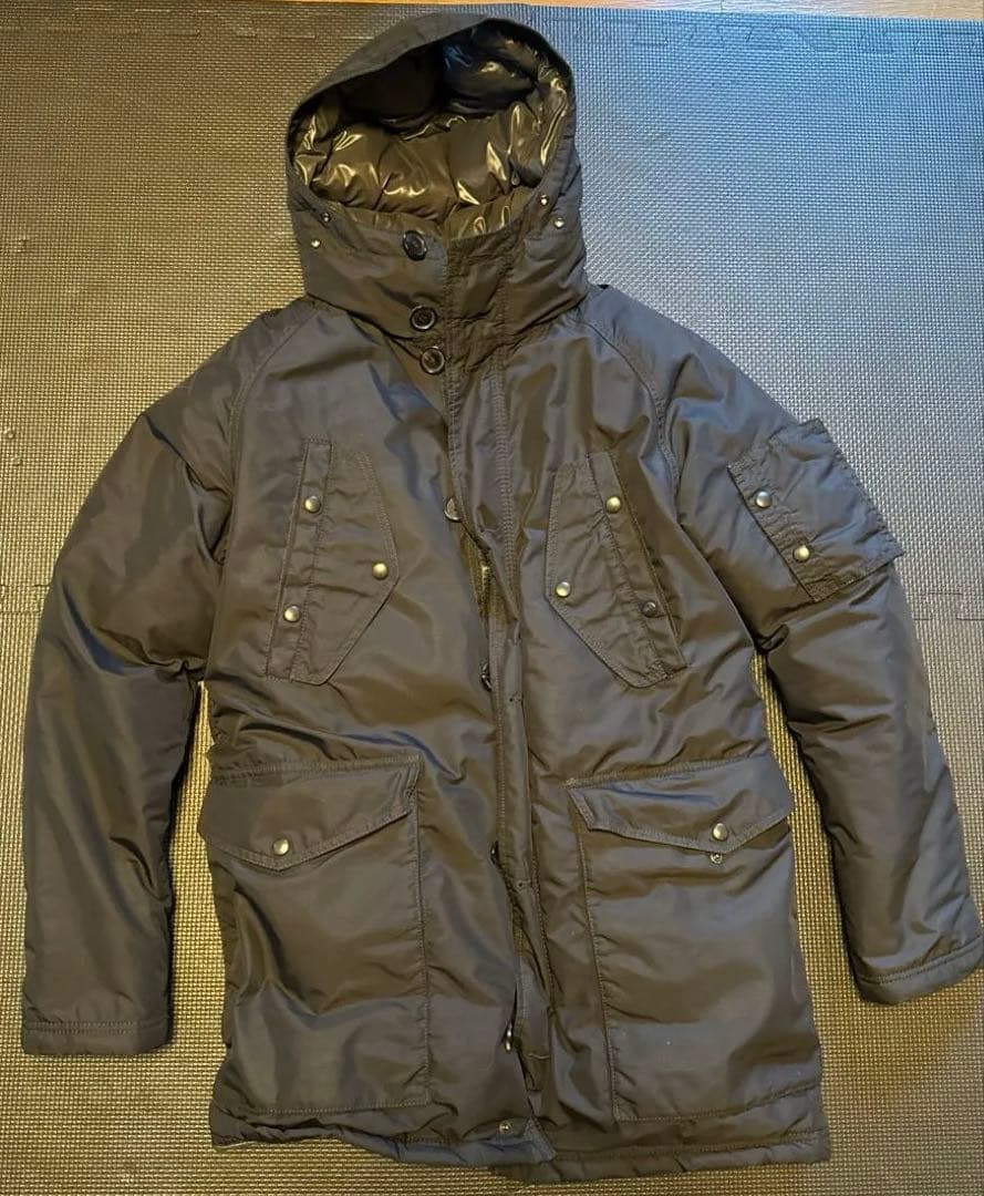 ドゥベティカ　ブラック フード付きダウンジャケッ　size46お値下げ