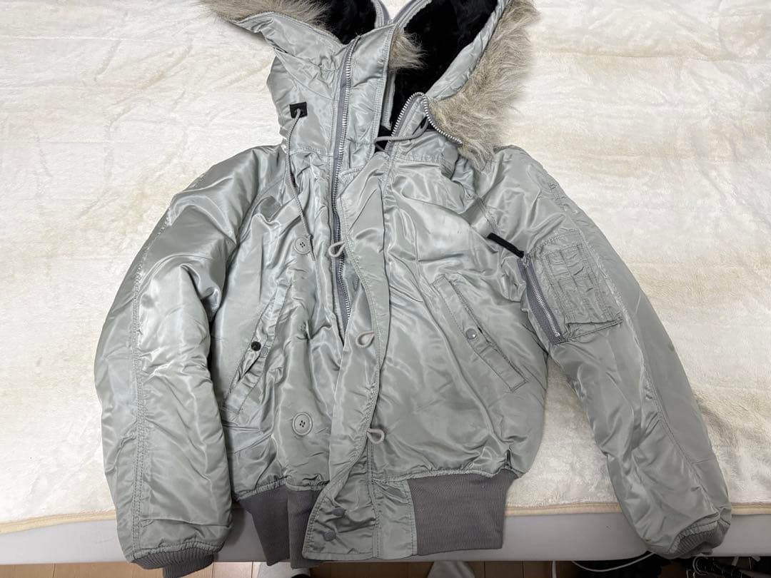 デッドストック　n2b シルバーカラー