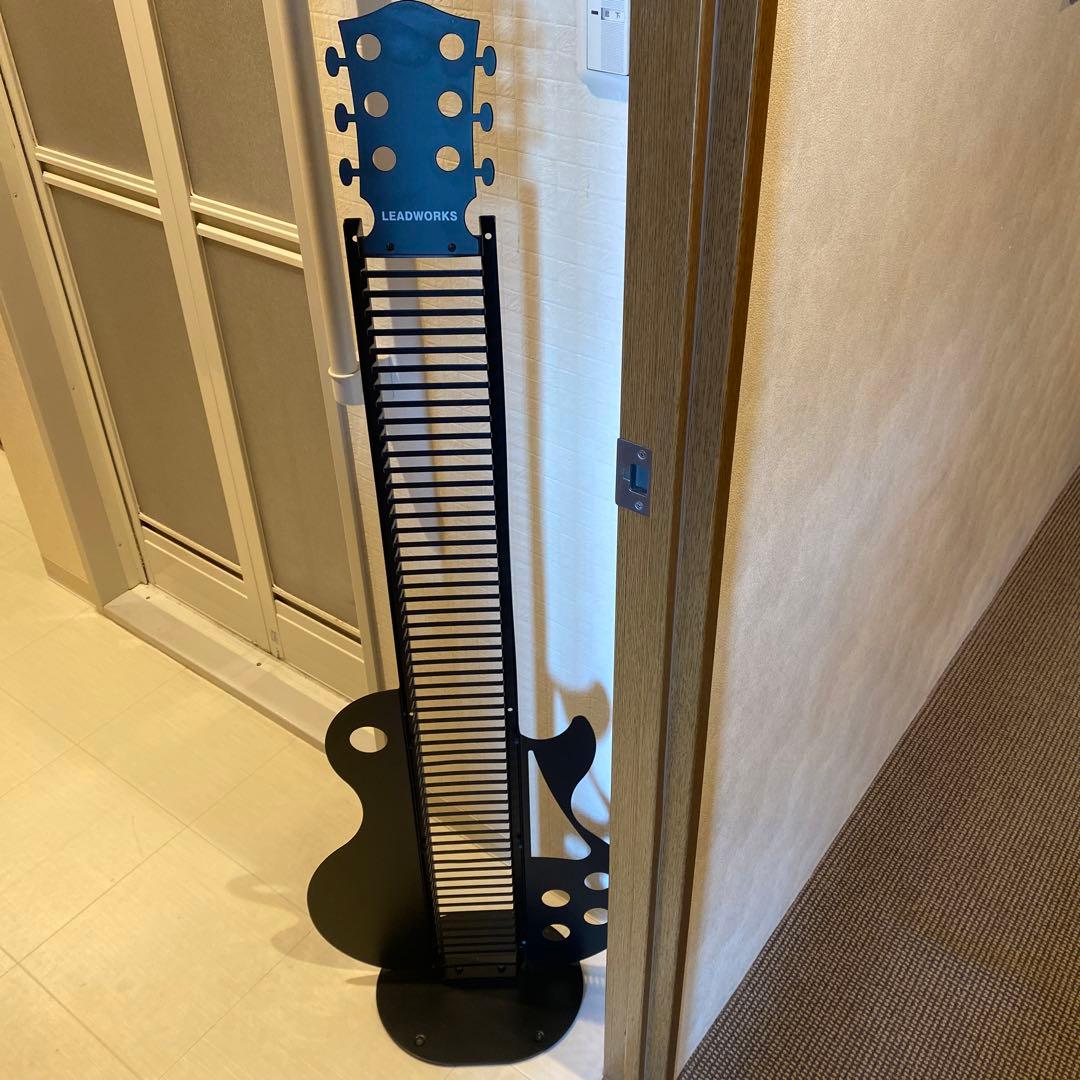 レア・希少　入手困難　CDラック・タワー　CD収納　ギターデザイン　約60枚収納