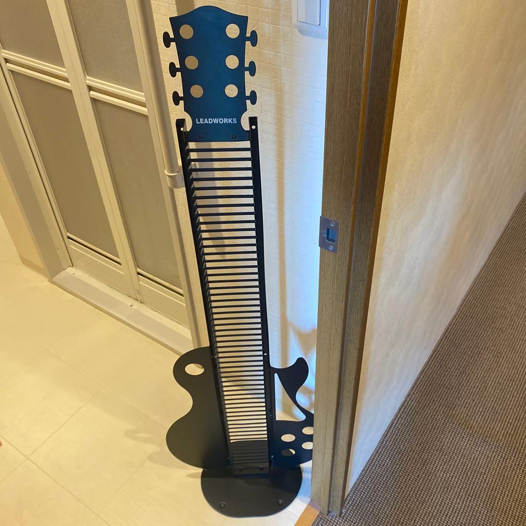 レア・希少　入手困難　CDラック・タワー　CD収納　ギターデザイン　約60枚収納