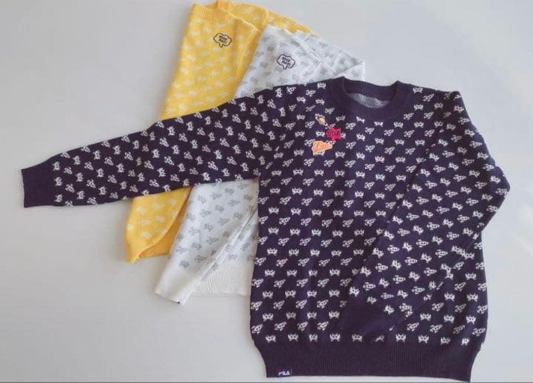 ③点セット　ブルゾン　セーター　スカート