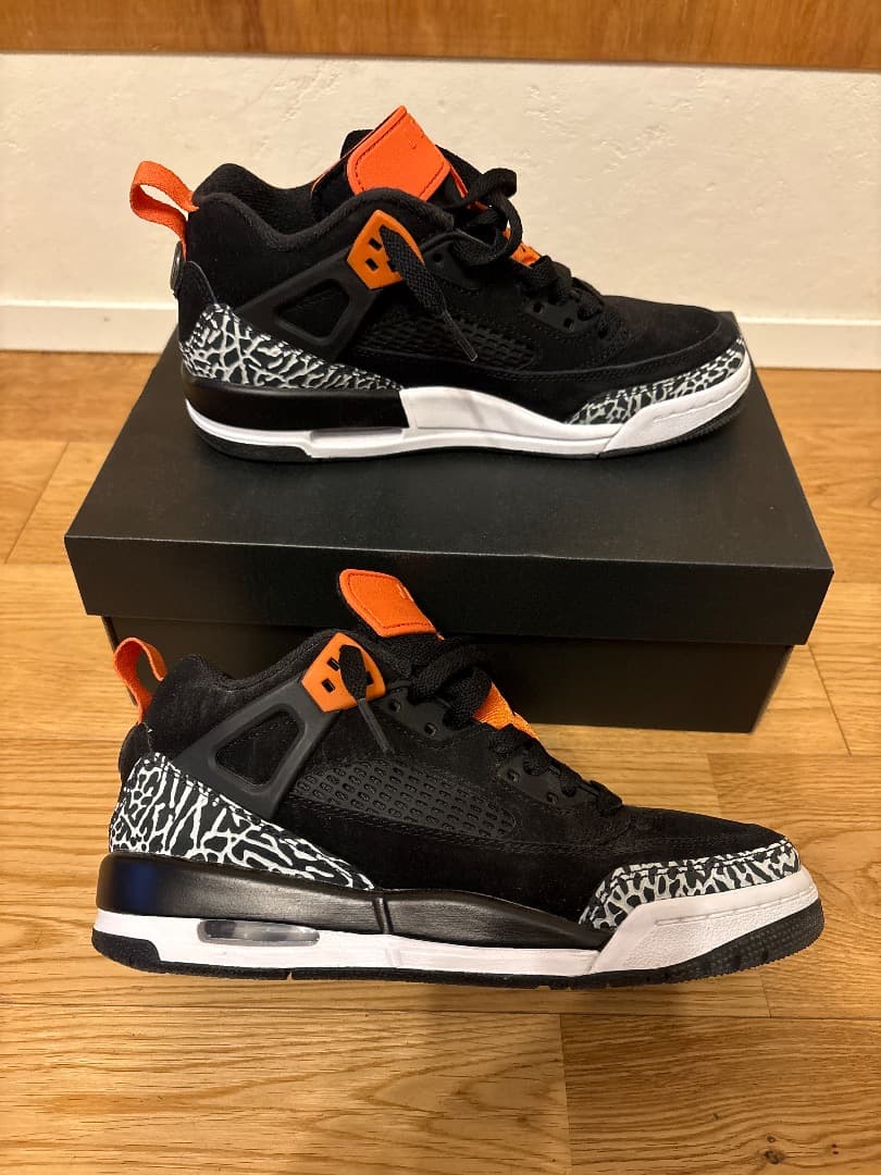 ジョーダン スパイジーク LOW　23.5 箱付き　１回のみ使用