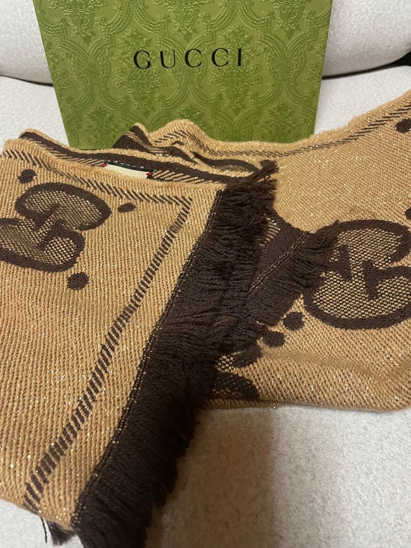 美品　GUCCI ウール　ラメ入　GGロゴ マフラー　ジャンボ　ジャガード