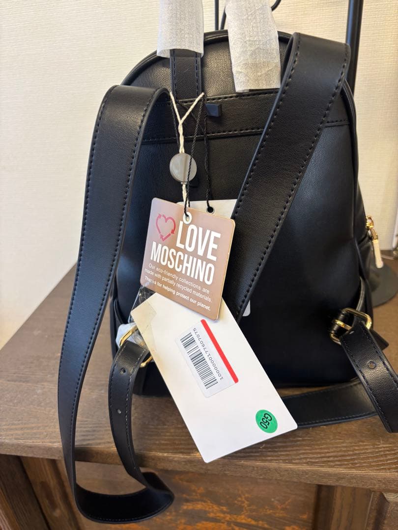 ラック　様のみ　LOVE MOSCHINO ブラックリュック