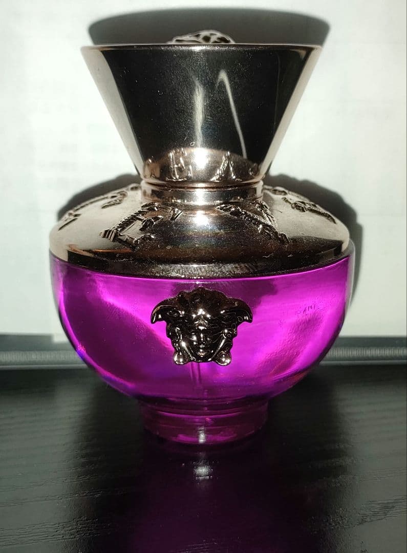 新品未使用✨️50ml　Versace Dylan Purple 香水