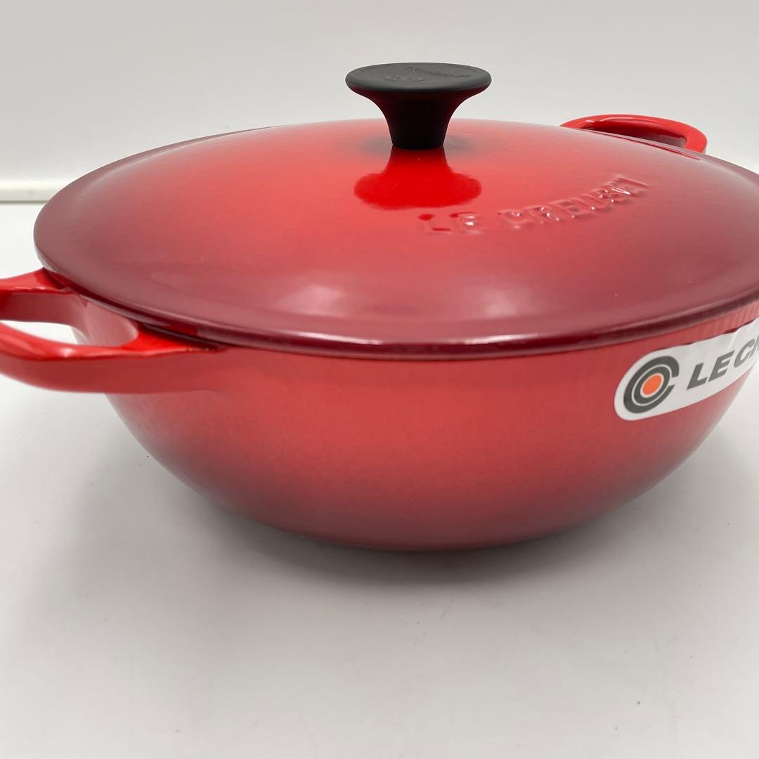 美品　LE CREUSET マルミット　22cm チェリーレッド 両手鍋