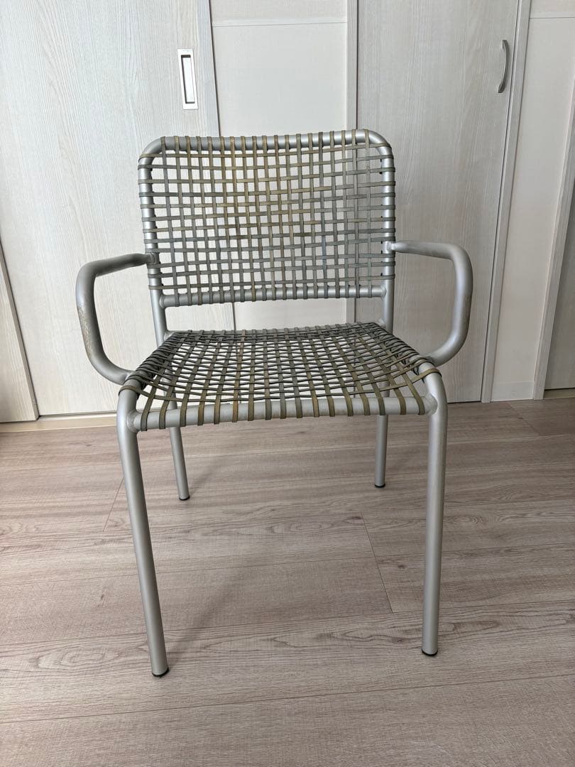 【ジェルバゾーニ】スタッキングアームチェア