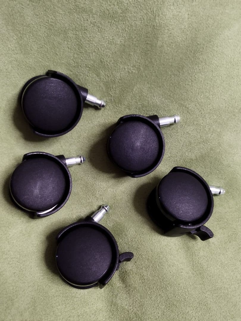 大人になっても使える絵本ラック