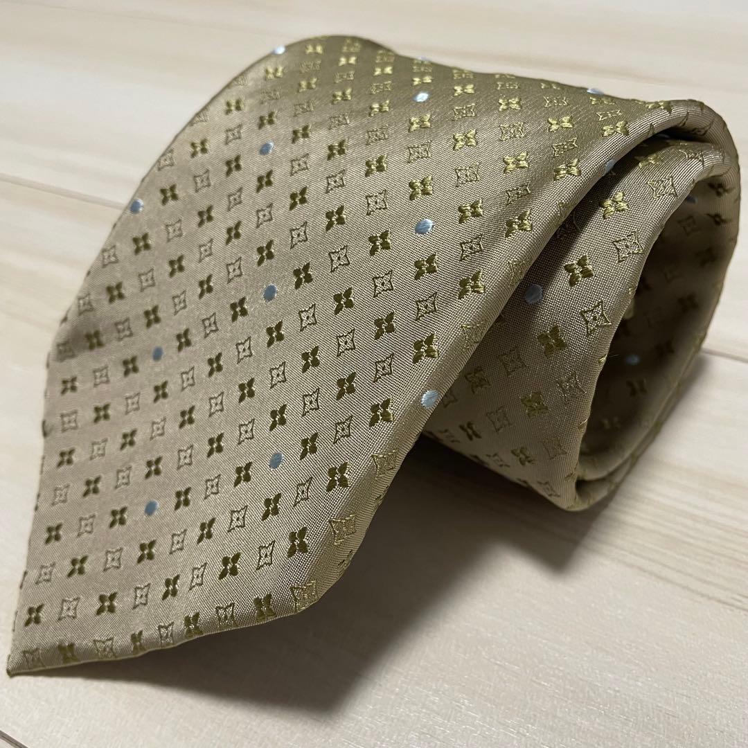 【美品】　ルイヴィトン　モノグラム総柄ネクタイ　シルク100%シャンパンゴールド