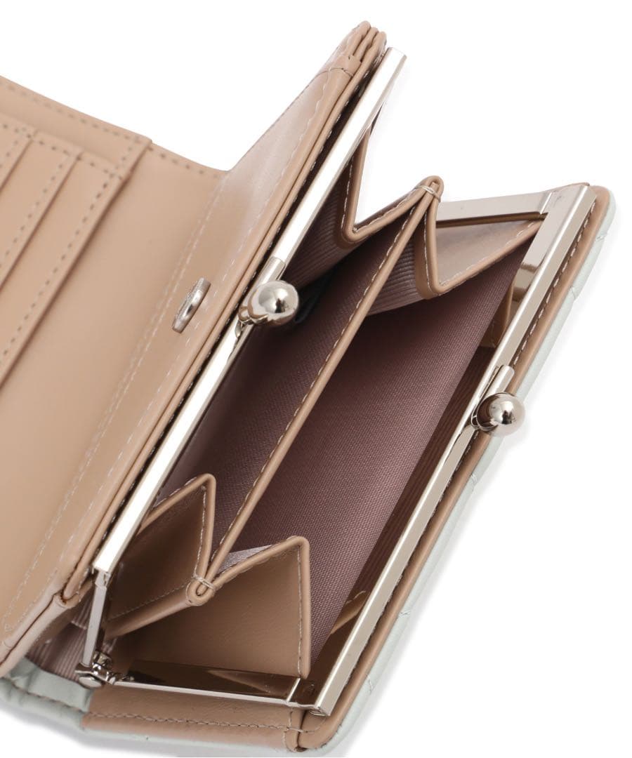 【美品】ジルバイジルスチュアート　RIBBONキルトウォレット　ブラック