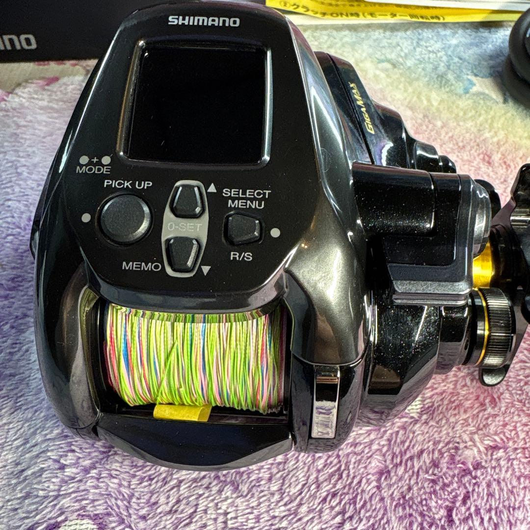 【美品】シマノ（SHIMANO）電動リール 22ビーストマスター 2000