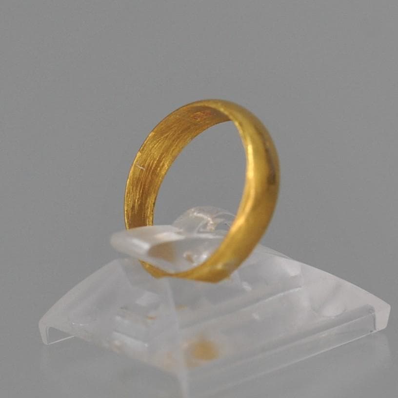 純金リング　甲丸型　４．２ｇ　１５号サイズ