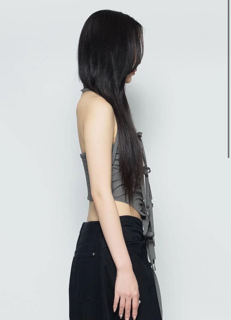 THEREDTHREAD S ribbon gather topsグレー