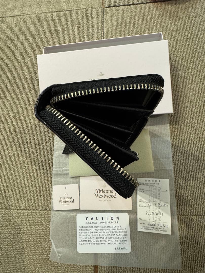 VivianneWestwood長財布