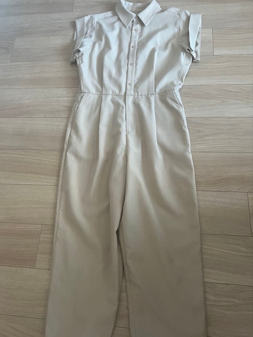 chiori FORME　フォルム 東原亜希　ジャンプスーツ　ベージュ