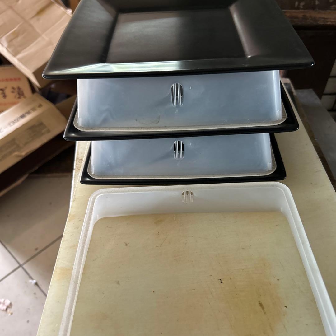 ブラック23㎝四角プレート専用セルクル付　18セット大人数も安心、対応できます。