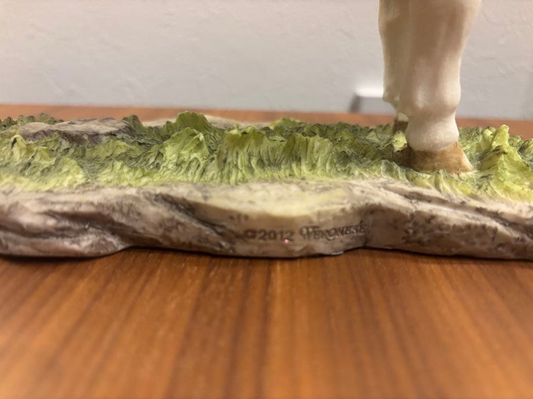 【希少】リアルな牛の置物　フィギュア　ホルスタイン