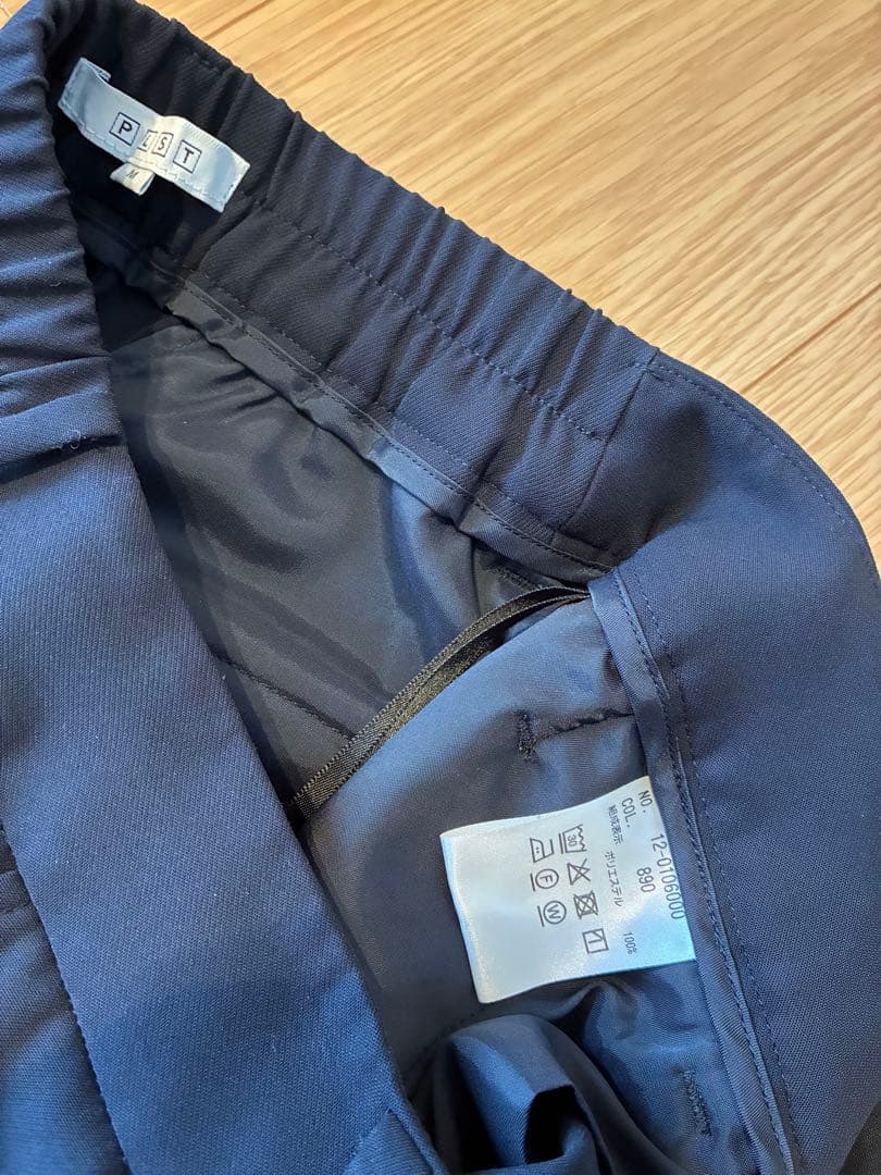 あけみん　プラステ　スーツ　ジャケット　パンツ　セットアップ　ネイビー