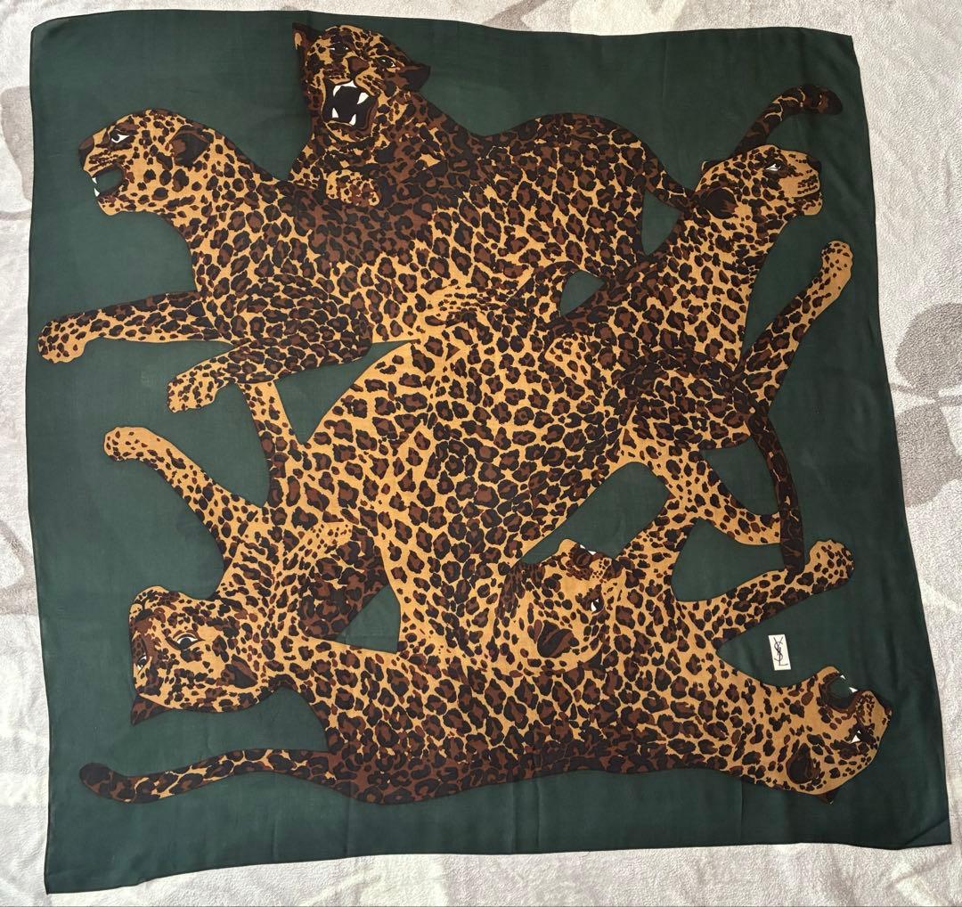 Yves Saint Laurent ヒョウ柄 レオパード柄 大判ストール
