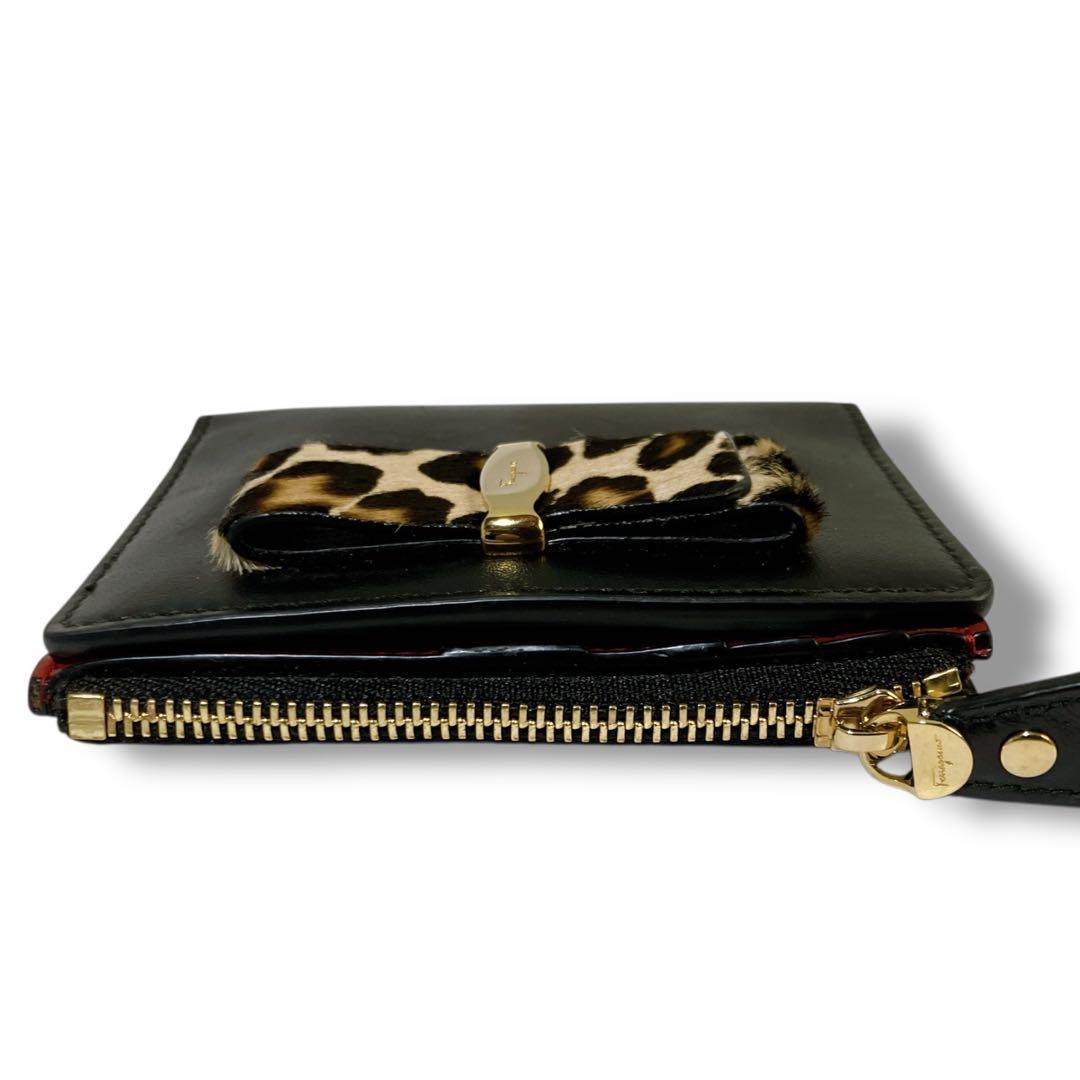 サルバトーレフェラガモ 良品 イタリア製ハラコヴァラリボン 2つ折り財布ブラック