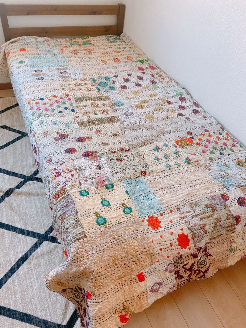 インド　カンバディアキルト　ダブルサイズ　キングサイズ　アイボリー