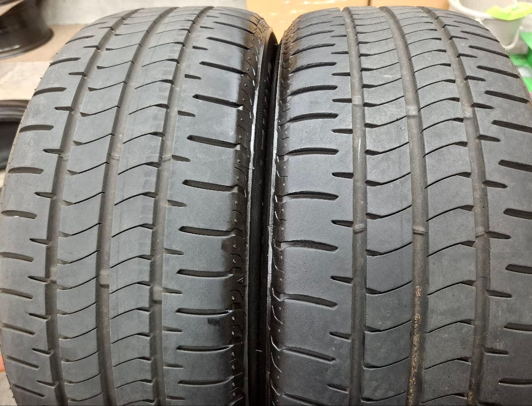 ブリヂストン 2025年 215/50R17 タイヤ 4本　送料込み