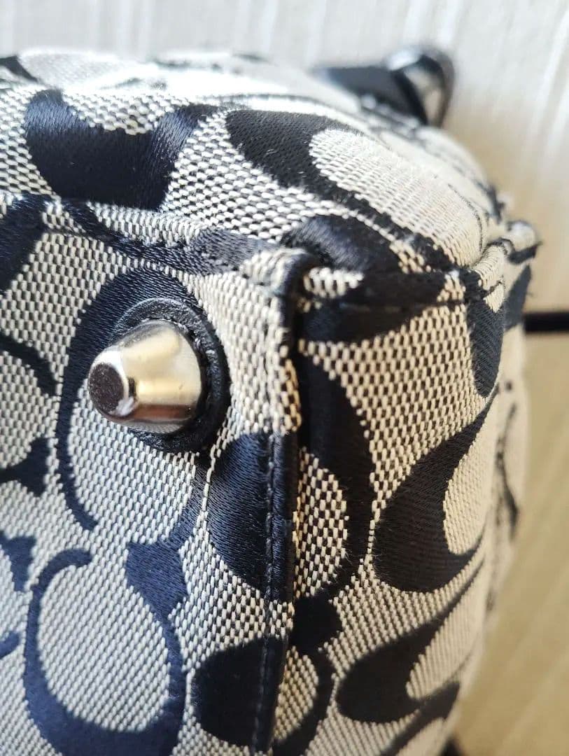 COACH　コーチ　ハンプトンズ　シグネチャー　トートバッグ　ハンドバッグ