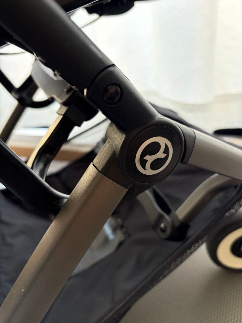 サイベックス　cybex リベル　2024 ストーミーブルー　クリーニング済