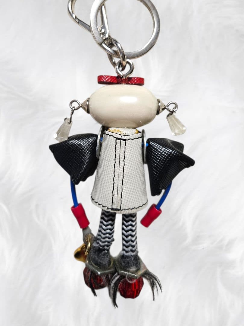 希少✨PRADA ロボット キーホルダー チャーム マリ ハート キーリング