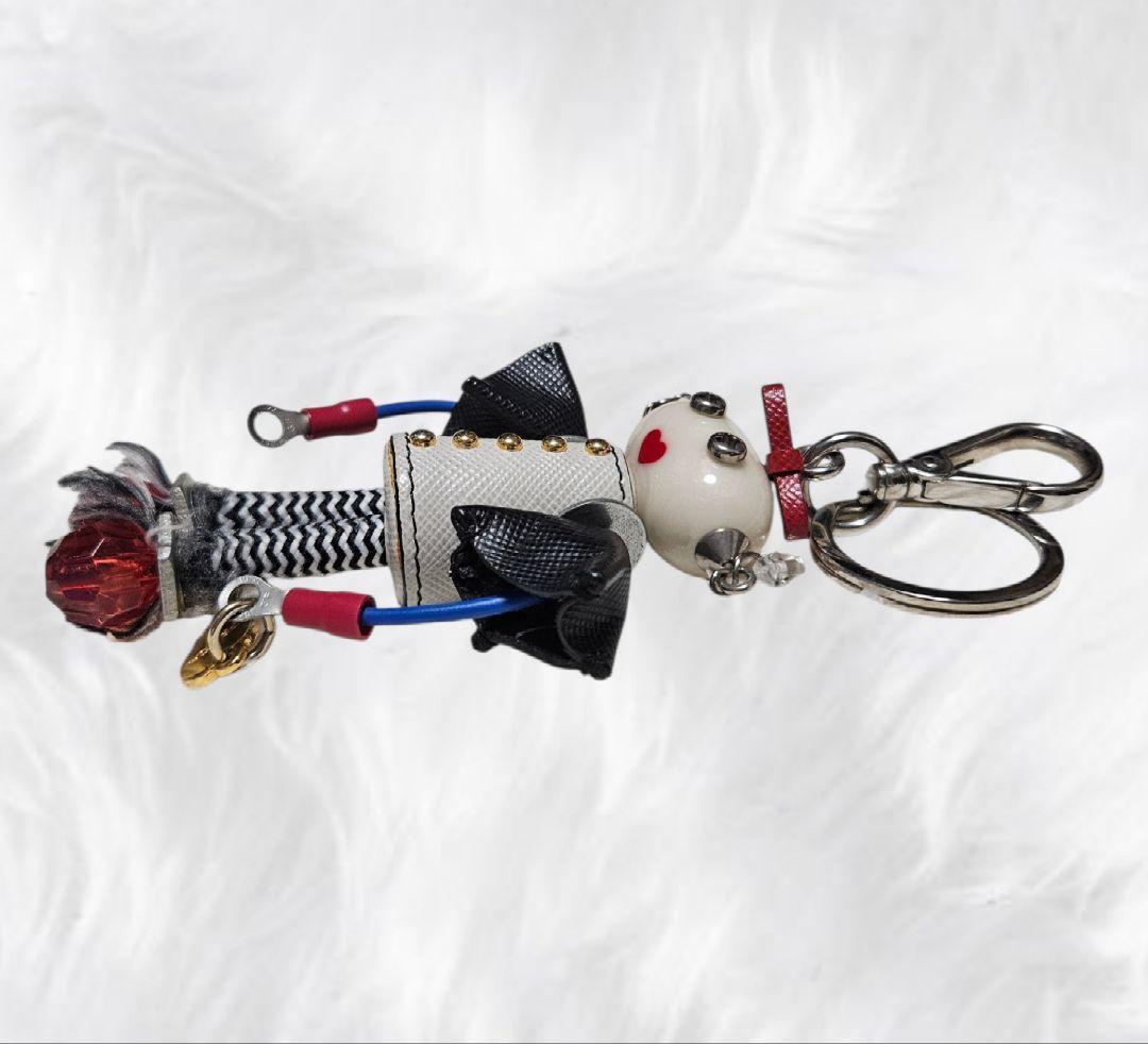 希少✨PRADA ロボット キーホルダー チャーム マリ ハート キーリング