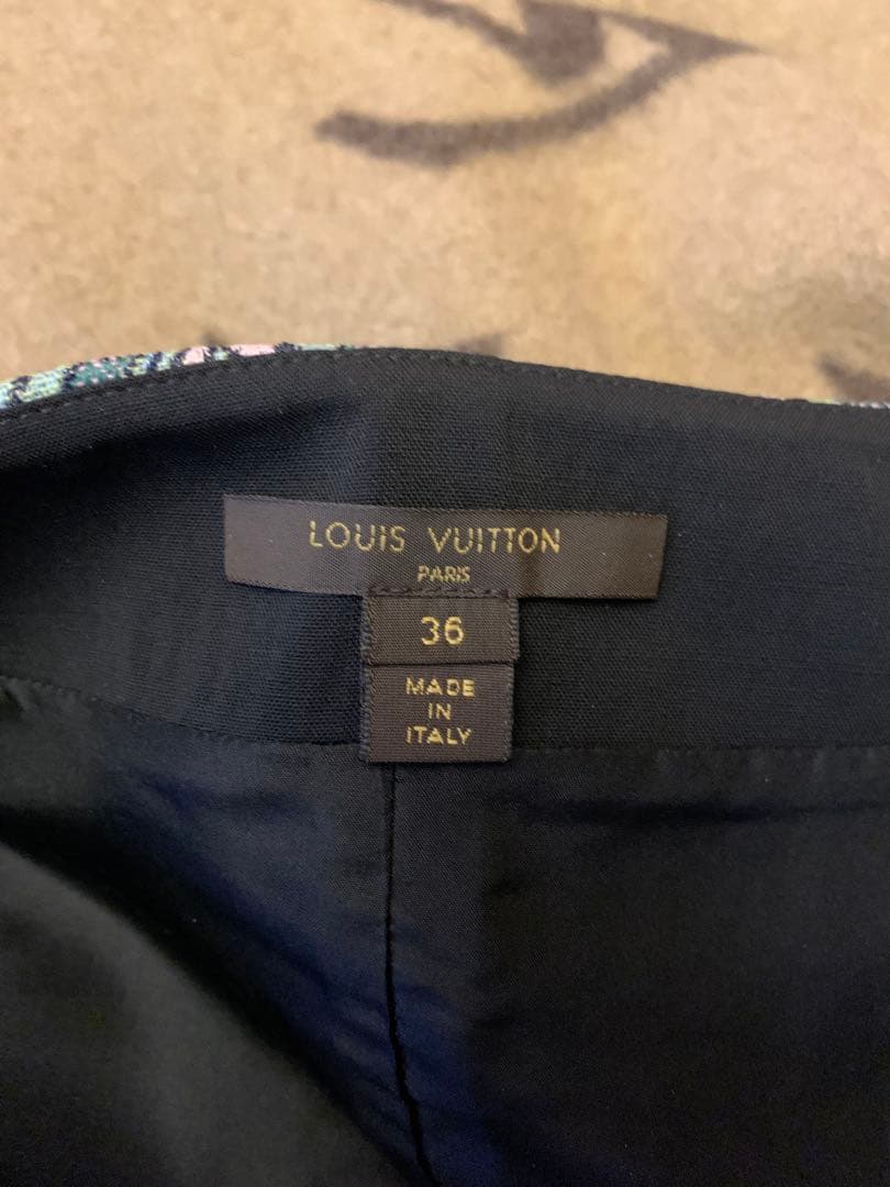 LOUIS VUITTON ルイヴィトン　スカート