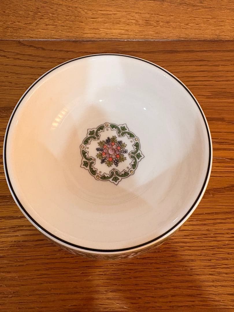 ウエッジウッド　フロレンティーン　ペットボウル　17cm 緑