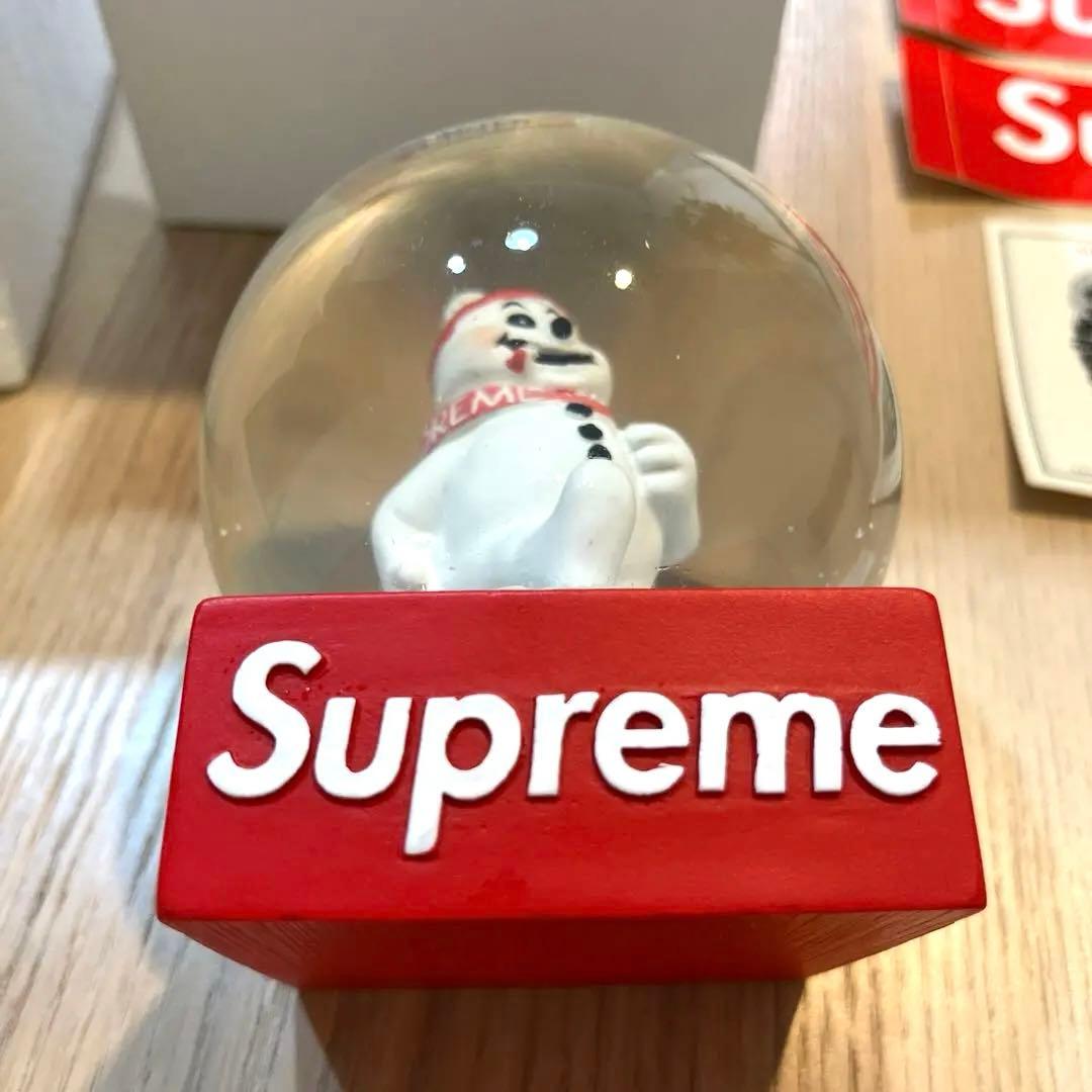 置物 Supreme MAN GLOBE