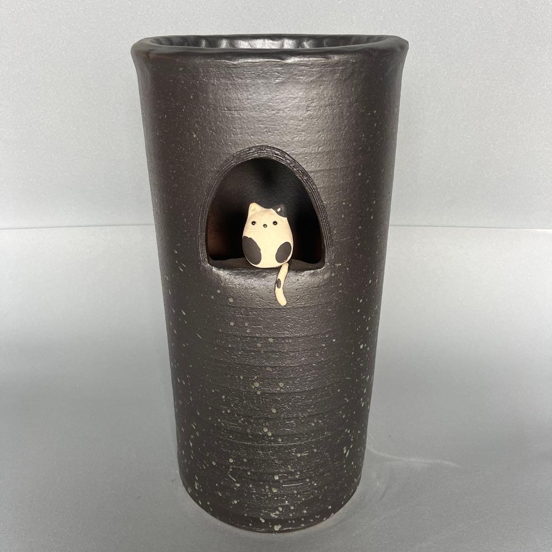 信楽焼傘立て  窓ねこ 高さ４6cm